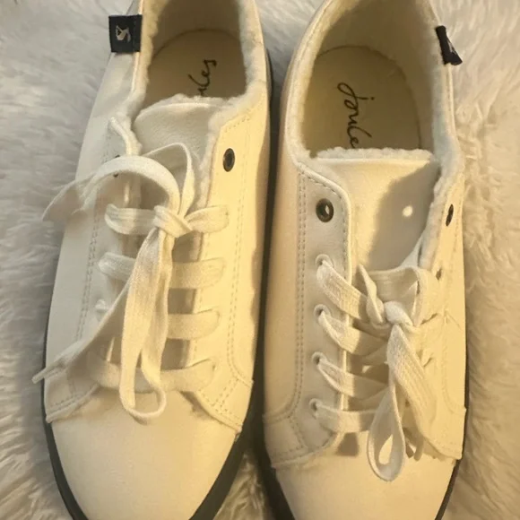 Joules white Lace-Up Sneakers. Size 7 - Picture 2 of 8